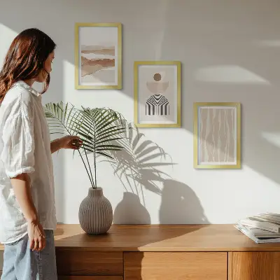 Set ingelijste schilderijen met abstracte landschappen, natuurlijke vormen en geometrie