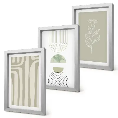 Set ingelijste schilderijen met geometrische patronen en plantenaccenten in groene tinten