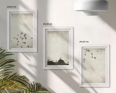 Set van ingelijste schilderijen met voorstelling van vogels in vlucht in minimalistische stijl