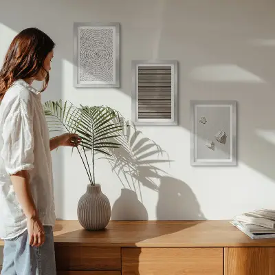 Set ingelijste schilderijen met natuurlijke texturen van hout, steen en touw