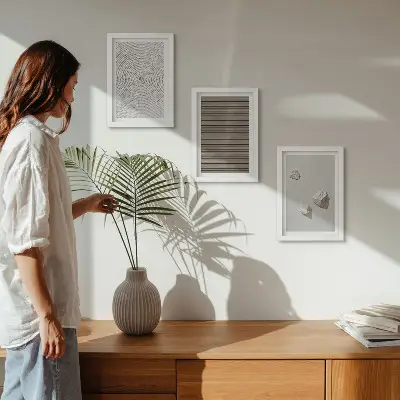 Set ingelijste schilderijen met natuurlijke texturen van hout, steen en touw