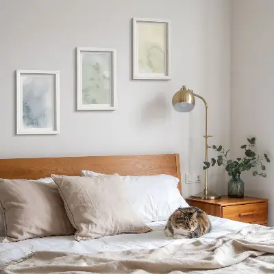 Set van ingelijste schilderijen met pastelkleurige aquarelverf op canvas met textuur