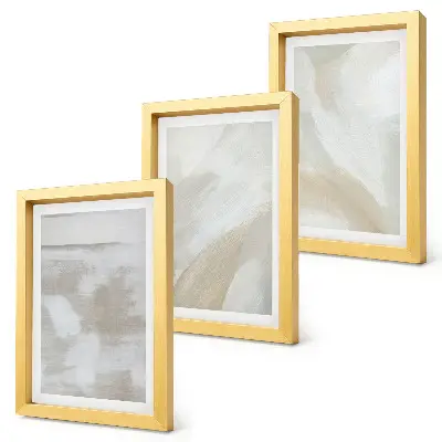 Gallery wall met abstracte penseelstreken op canvas