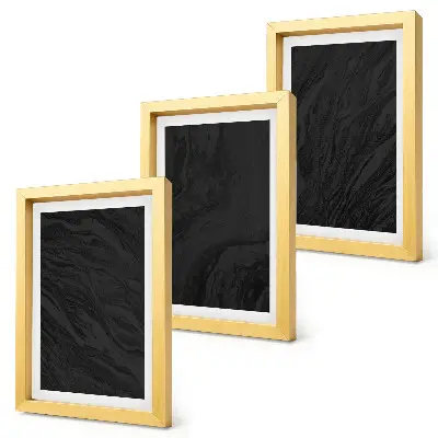Set van ingelijste schilderijen met donker marmer en elegante texturen in een glamoureuze stijl