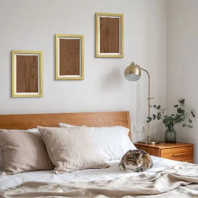 Set van ingelijste schilderijen met een minimalistisch ontwerp van houtpatroon en boomschorsstructuur