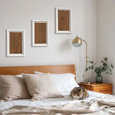 Set van ingelijste schilderijen met een minimalistisch ontwerp van houtpatroon en boomschorsstructuur