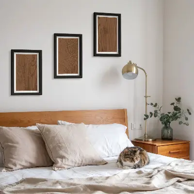 Set van ingelijste schilderijen met een minimalistisch ontwerp van houtpatroon en boomschorsstructuur