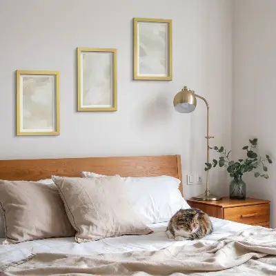 Set van ingelijste schilderijen met abstracte afbeeldingen in een delicate boho-stijl op canvas