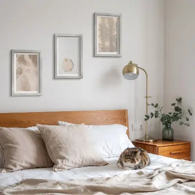 Set van ingelijste schilderijen met subtiele texturen in een natuurlijke boho-stijl
