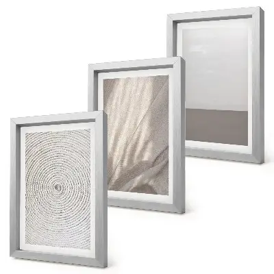 Gallery wall met verfijnde natuurlijke texturen in boho-stijl