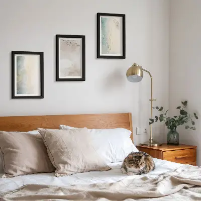 Set van ingelijste schilderijen met kwetsbare kartonnen doosjes met aquarelverf