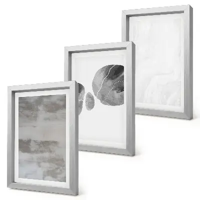 Set van ingelijste schilderijen met abstracte vormen en structuren in moderne stijl