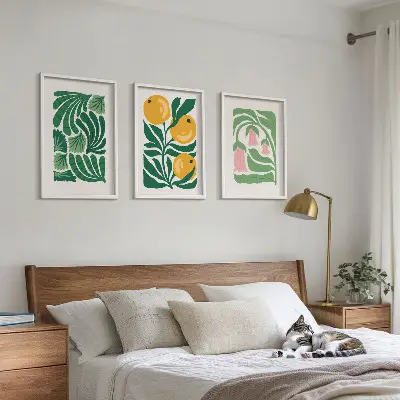 Set van schilderijen als wanddecoratie met minimalistische plantenpatronen