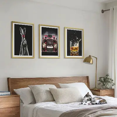 Wanddecoratie set schilderijen vrouwenbenen met auto en whisky