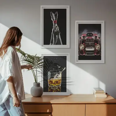 Wanddecoratie set schilderijen vrouwenbenen met auto en whisky