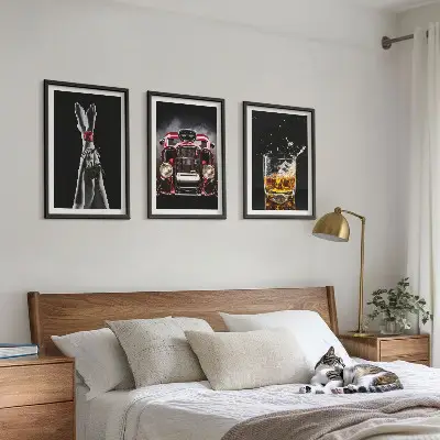 Wanddecoratie set schilderijen vrouwenbenen met auto en whisky