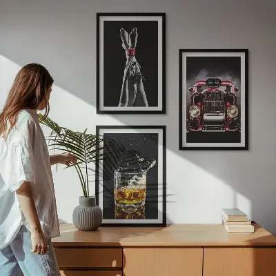 Wanddecoratie set schilderijen vrouwenbenen met auto en whisky