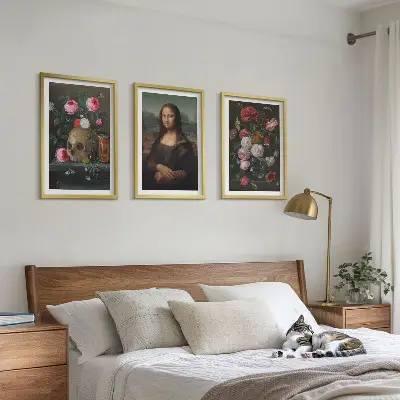 Fotowand met bloemen, schedel en een portret van de Mona Lisa