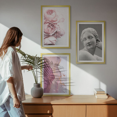 Wanddecoratie set schilderijen Abstracte sculptuur van een vrouw met pioenrozen