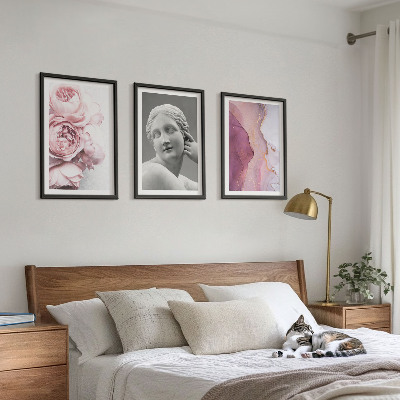 Wanddecoratie set schilderijen Abstracte sculptuur van een vrouw met pioenrozen