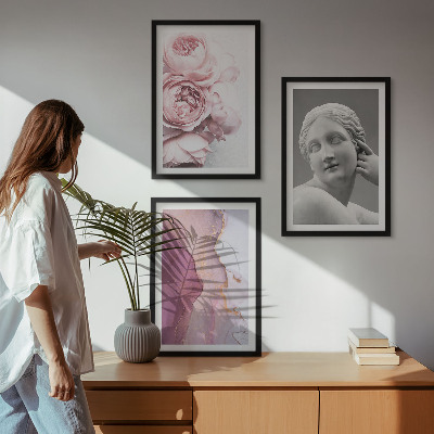 Wanddecoratie set schilderijen Abstracte sculptuur van een vrouw met pioenrozen