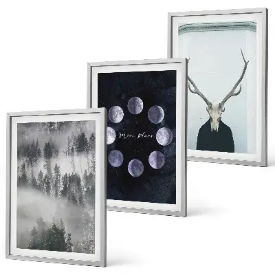 Fotowand boslandschap met mist, maan en hertenkop