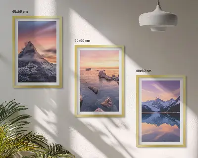 Fotowand met een berglandschap bij een meer in het westen