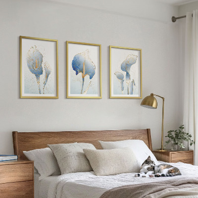 Wanddecoratie set schilderijen Blauwe bloemen op de achtergrond