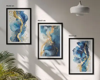 Set wanddecoratie met schilderijen met blauwe abstracte patronen