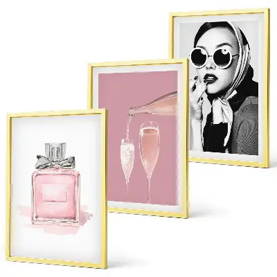 Fotowand met stijlvolle roze accessoires