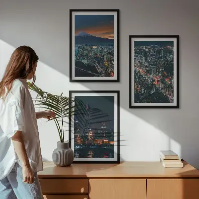 Wanddecoratie set schilderijen Uitzicht op de stad vanuit de bergen 's nachts
