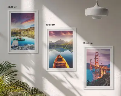 Wanddecoratie set schilderijen Uitzicht op het meer en de bruggen vanuit de bergen.