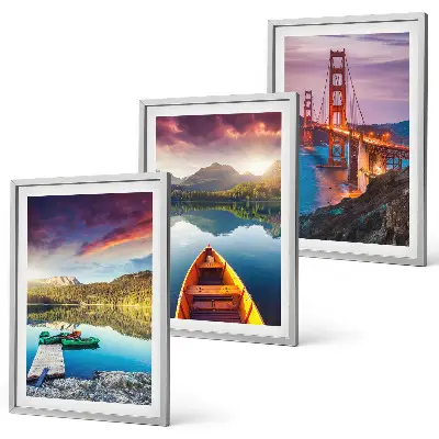 Wanddecoratie set schilderijen Uitzicht op het meer en de bruggen vanuit de bergen.