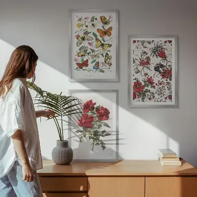 Wanddecoratie set schilderijen met afbeeldingen van vlinders, bloemen en rode rozen