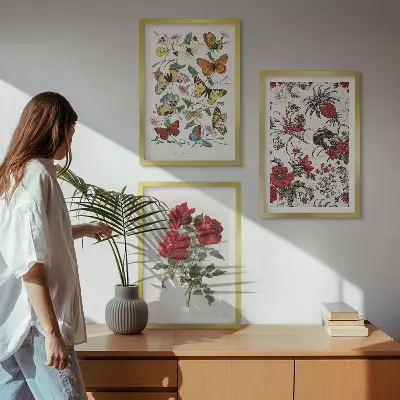 Wanddecoratie set schilderijen met afbeeldingen van vlinders, bloemen en rode rozen