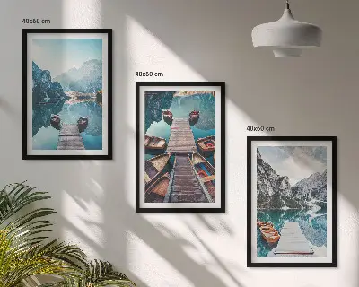 Fotowand met steigers aan het meer, boten en een vredige sfeer