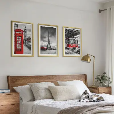 Wanddecoratie set met schilderijen met iconen van Londen en Parijs