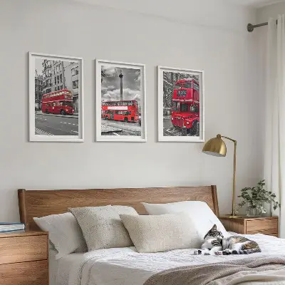 Wanddecoratie set schilderijen met rode bussen uit Londen
