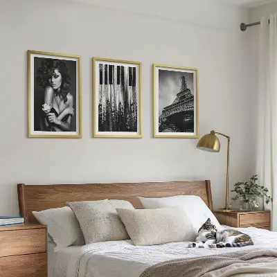 Fotowand Portret van een vrouw met een Eiffeltoren