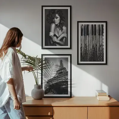 Fotowand Portret van een vrouw met een Eiffeltoren