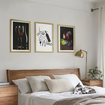 Wanddecoratie set schilderijen met wijnglazen, druiven en opschrift
