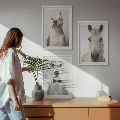 Wanddecoratie set schilderijen Elegante portretten van honden en paarden.