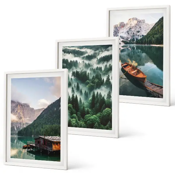 Wanddecoratie set schilderijen met afbeeldingen van een bergmeer, boot, bos en mist