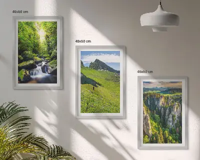 Fotowand met groene bergen, een waterval en een bos