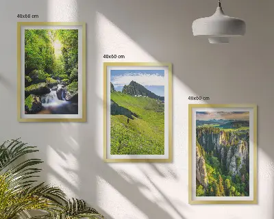 Fotowand met groene bergen, een waterval en een bos