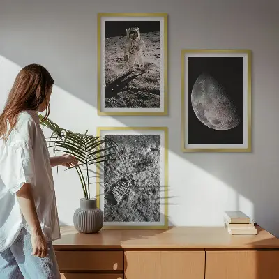 Wanddecoratie set schilderijen Foto van een astronaut op de maan