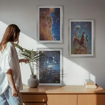 Set van schilderijen als wanddecoratie met ruimtelandschappen van sterrenstelsels