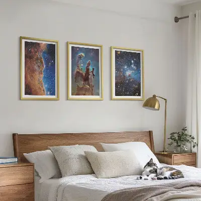 Set van schilderijen als wanddecoratie met ruimtelandschappen van sterrenstelsels