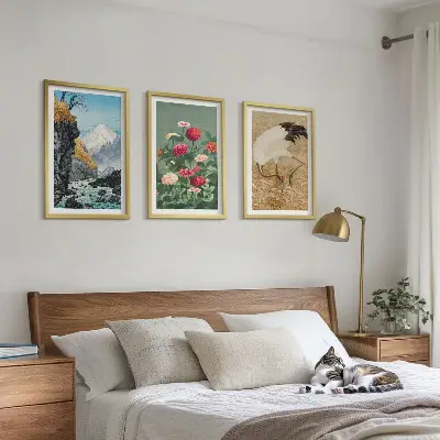 Fotowand met berglandschap, rivier, bloemen en kraanvogels