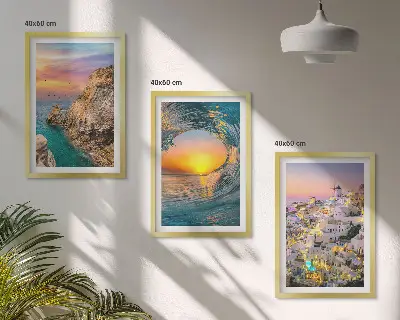 Fotowand met zeegolven, witte huizen en Santorini
